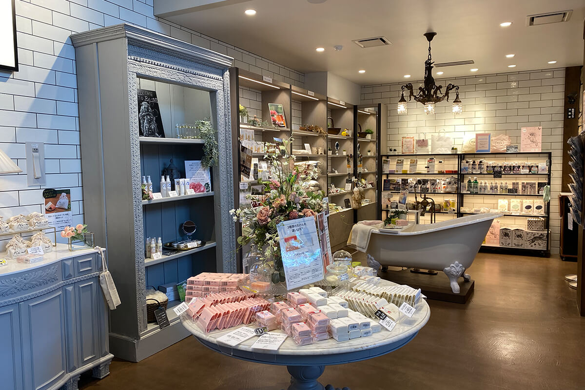 Ra-no　コスメ雑貨コーナー