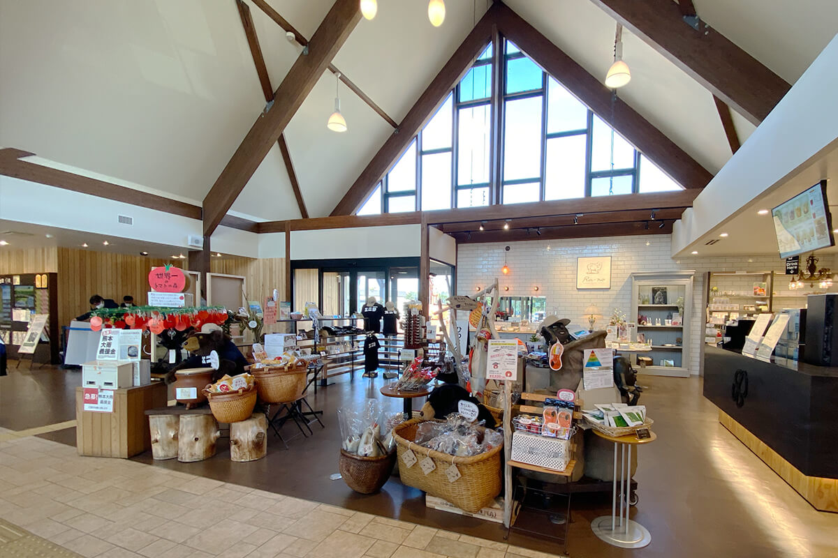 花ロードGIFT（お土産コーナー）